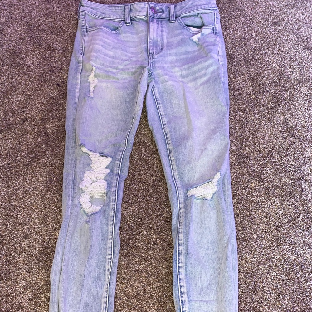 american eagle ripped jeans